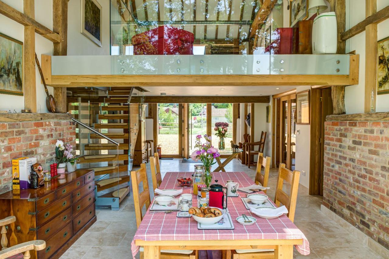 Bed and Breakfast South Park Farm Barn Andover Exterior foto